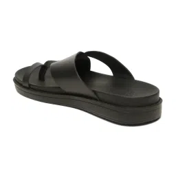 Teakwood Leathers Men's Black Toe Ring Sandals image 5