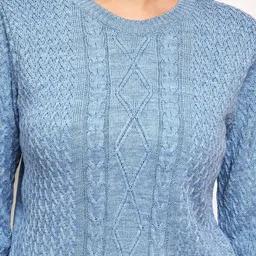 T7 Women Knit Sweater with Detailed Pattern image 2