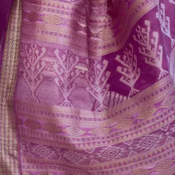 Satrani Lavender Rayon Woven Saree With Unstitched Blouse image 5