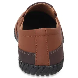 Walkway Men's Tan Casual Loafers image 5