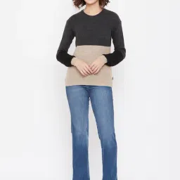 Crimsoune Club Grey & Beige Slim fit Sweater image 4