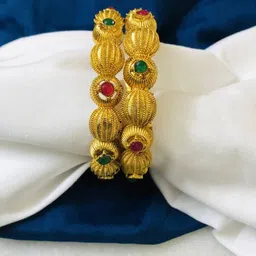 The Pari Set Of 2 Gold-Plated Stone-Studded Bangles image 2