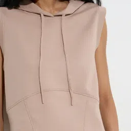 studiofit women Studiofit by Westside Beige Piping-Detailed Hoodie image 4