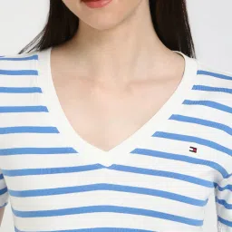 TOMMY HILFIGER Ecru & Blue Horizontal Stripes Slim Fit Cotton T-Shirt image 5