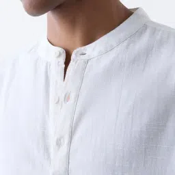 ETA by Westside Off-White Self-Patterned Relaxed-Fit Cotton-Blend Shirt image 4