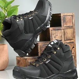 Vellinto Trekforce Men Round Toe Casual Boots-picture-10