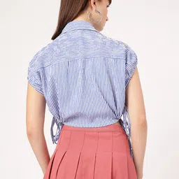 DressBerry Trendsetter Seersucker Striped Extended Sleeve Crop Shirt-Style Top image 5