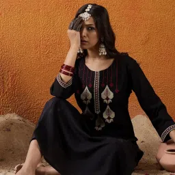 Indo Era Black Regular Fit Embroidered Kurta image 5