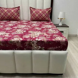 Pure Decor Leisure Fur Maroon & Beige Printed 250 TC King Bedsheet Set 2.74 m X 2.74 m image 2