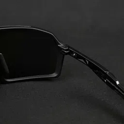 HASHTAG EYEWEAR Unisex Green Lens & Black Sports Sunglasses with image 3