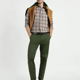 GANT Men Relaxed Fit Checked Spread Collar Pure Cotton Formal Shirt image 4