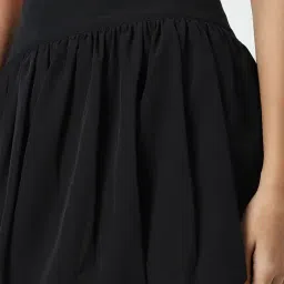 nuon women Nuon by Westside Black Pleated High-Rise Balloon Skort image 4