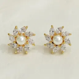 UrbanLuk Floral Studs Earrings image 3