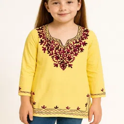 Naida Girls Ethnic Motifs Embroidered Chikankari Short Kurti with Notched Round Neckline image 5