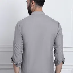 Anug by SOJANYA Men Grey Band Collar Kurta image 4