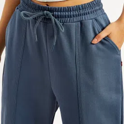 Levi's Blue Mid Rise Relaxed Fit Joggers image 5