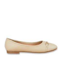 Ginger by Lifestyle Women's Ivory Ballerina Shoes-picture-47