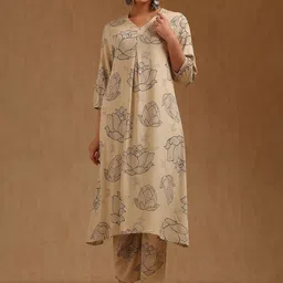 Soch Women Floral Printed Regular Kurta with Trousers-picture-40