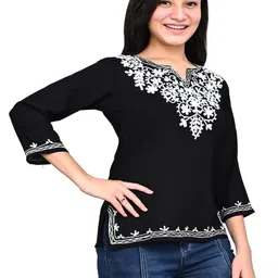 BlueWears Ethnic Motifs Embroidered V-Neck Thread Work Thread Work Kurti image 3