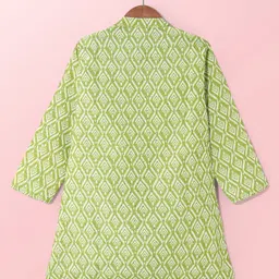 Babyhug Cambric Full Sleeves Printed Kurta with Pyjama- Green image 3