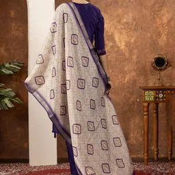 Peach Petals Floral Embroidered Thread Work Straight Kurta With Trousers And Dupatta image 2