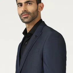 Blackberrys Textured Slim-Fit Single-Breasted Three-Piece Suit image 4