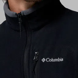 Columbia Men Black Solid Stand Collar Fleece Zippered Chest Pocket Vest image 3