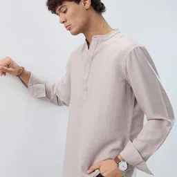 HERE&NOW Men Solid Daily Straight Kurta image 5