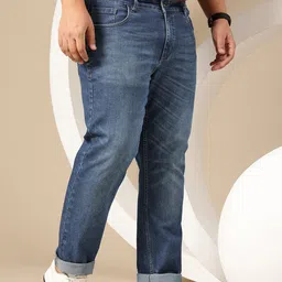 Sztori Men Plus Size Slim Fit Mid-Rise Light Fade Stretchable Jeans image 4