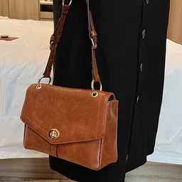 LULU & SKY PU Structured Handheld Bag-picture-16