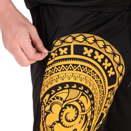 mom's cradle Tshirt Regular Shorts Co-ords Set image 5