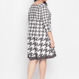 Amydus Women Plus Size White Printed A-Line Dress image 4