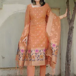Altecia Women Floral Regular Kurta with Trousers & With Dupatta image 3