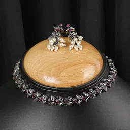 Jaldeep Fashion Silver-Plated Stone Studded & Beaded Jewellery Set image 2