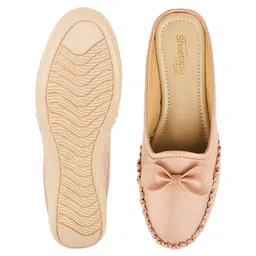 Shoetopia Bow Applique Detailed Colour Blocked Slip On Loafers - Peach image 5