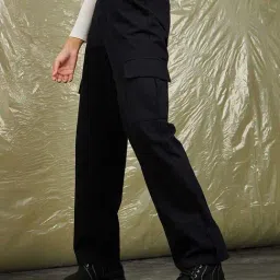 Styli High Waist Straight Leg Cargo Pants-image-35