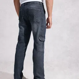 WROGN Men Relaxed Fit Light Fade Stretchable Cargo Jeans image 4