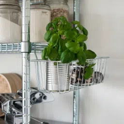 ikea omar Clip-on basket image 2