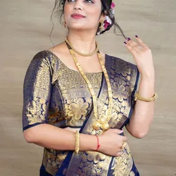 Mufa Ethnic Motifs Woven Design Zari Saree image 3