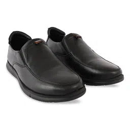 Regal Men Textured Leather Everyday Loafers image 4
