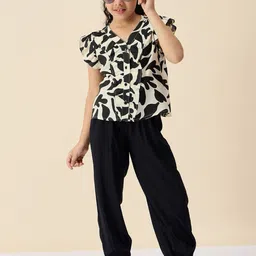 Stylo Bug Girls Printed Short Sleeves Shirt With Joggers-picture-36