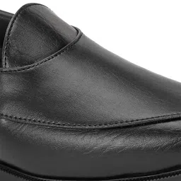 House of Pataudi Men Shoe-Style Sandals image 4