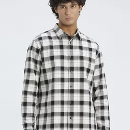 Pepe Jeans Men Buffalo Checked Spread Collar Pure Cotton Casual Shirt image 4