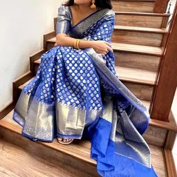 CANIZZARO Woven Design Zari Silk Blend Handloom Banarasi Saree image 4