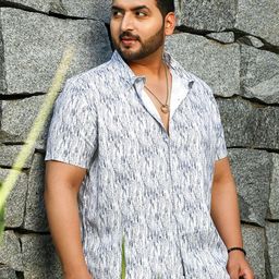 Instafab Plus Men Comfort Opaque Printed Casual Shirt-image-71