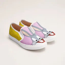 THE QUIRKY NAARI Women Looney Tunes Printed Slip-On Sneakers-image-0