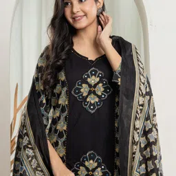NAVYAAZRI Women Ethnic Motifs Printed Cotton Kurta with Trousers & Dupatta image 4