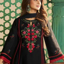 Bhama Couture Jennifer Winget Keyhole Neck Cotton Silk A-Line Kurta With Trouser & Dupatta image 5