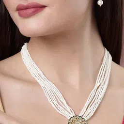 Anouk Gold-Plated Kundan-Studded & Pearl-BeadedJewellerySet image 5