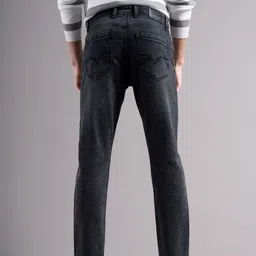 British Club Men Smart Regular Fit Mid-Rise Light Fade Jeans image 5